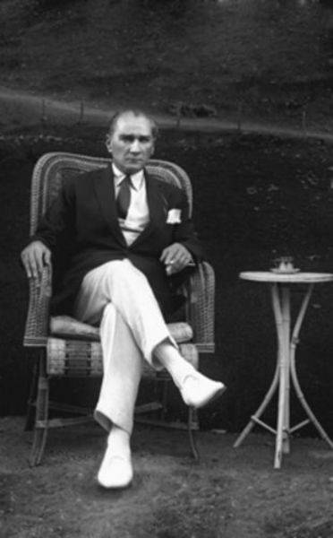 Ata'mızın hiç görmediğiniz en güzel fotoğrafları1