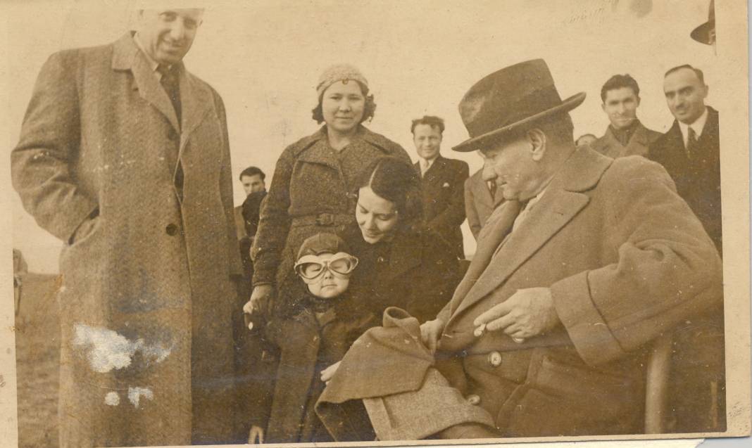 Atatürk ve çocuklar...7
