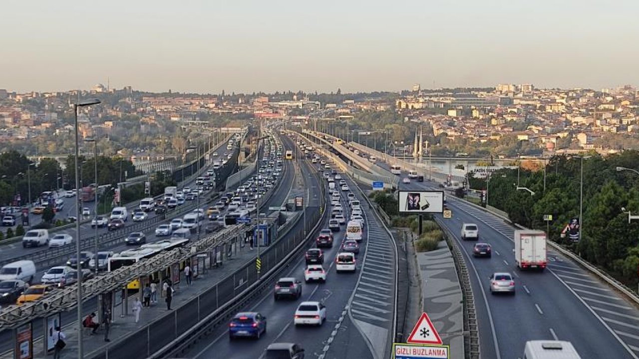 İstanbul'da yeni haftanın ilk gününde trafik eziyeti!
