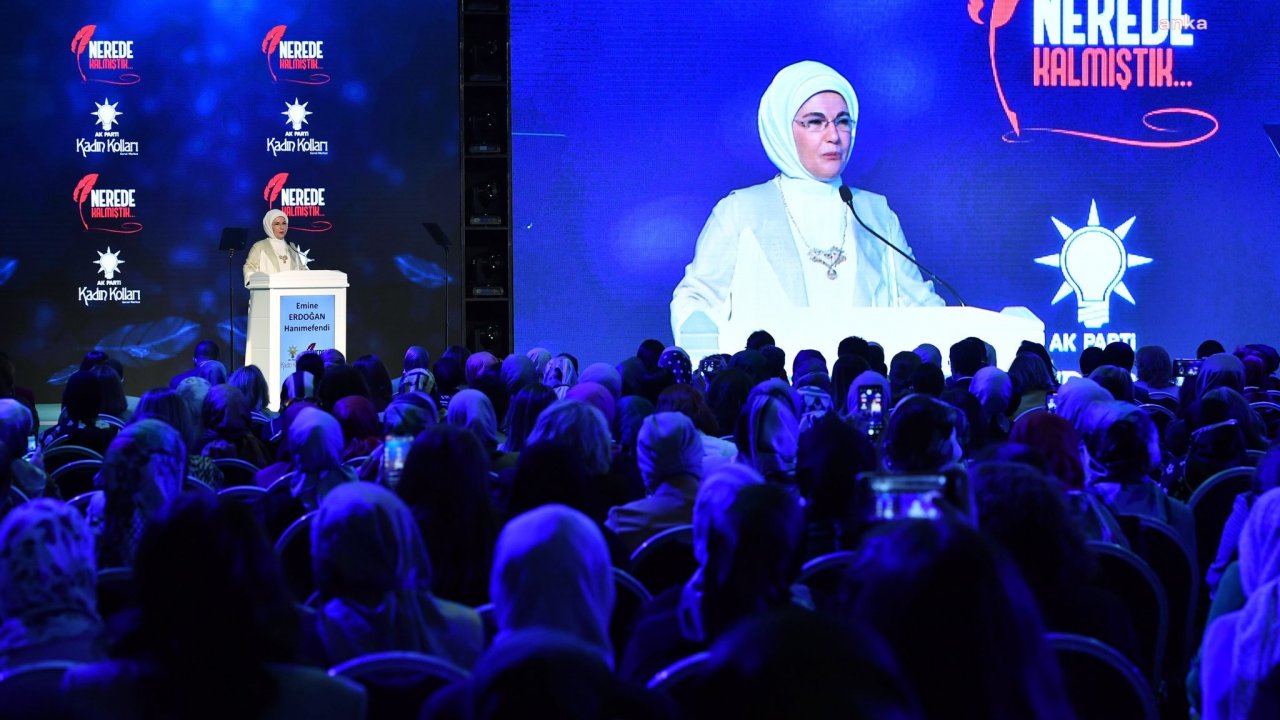 Emine Erdoğan, eğitimleri yarıda kalmış kız çocukları ve kadınlar için “Nerede Kalmıştık” projesiyle yeni bir 