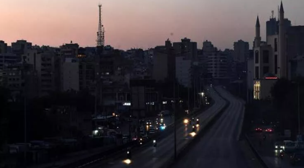 Elektrikleri tamamen bitti, Lübnan karanlığa gömüldü