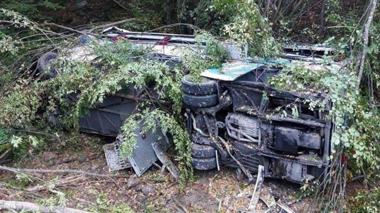 Samsun'da yolcu otobüsü dereye yuvarlandı: Ölü ve yaralılar var