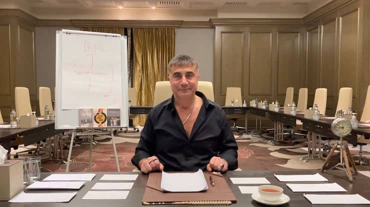 Sedat Peker: Kıbrıslı siyasiler hepiniz yandınız; arşiv bana geçti