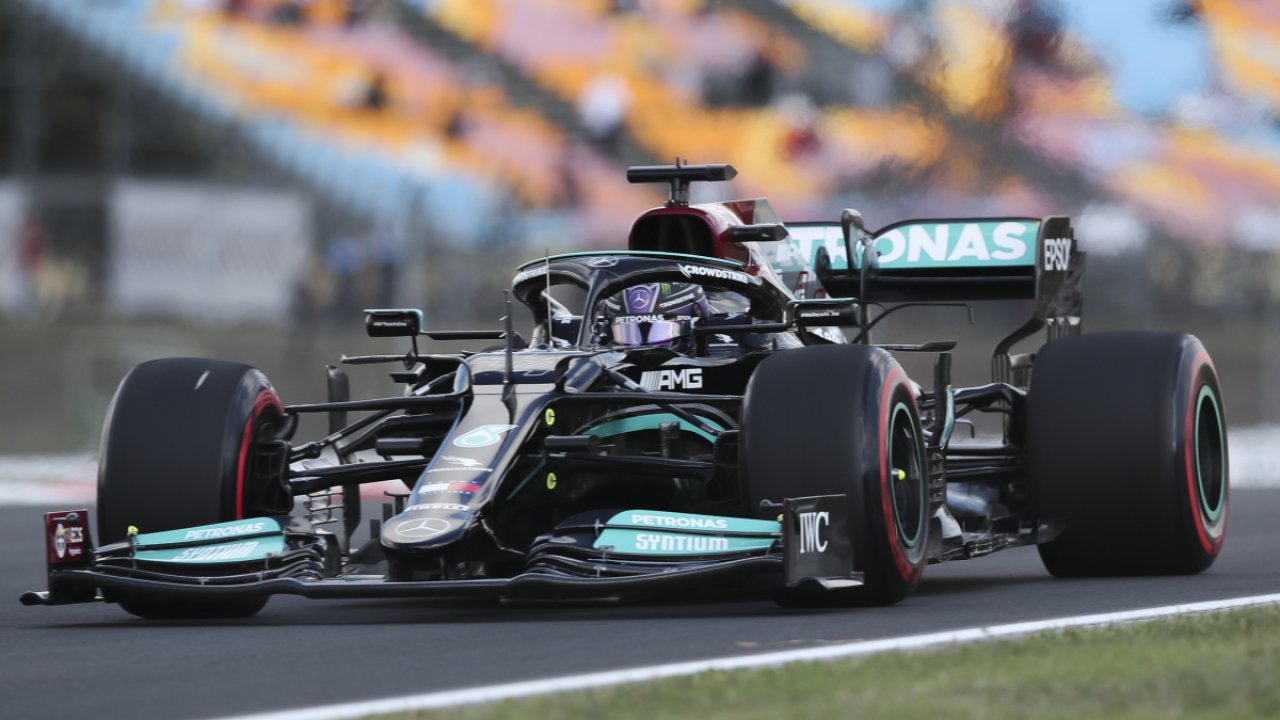 Lewis Hamilton, 5 sıra grid cezası aldı