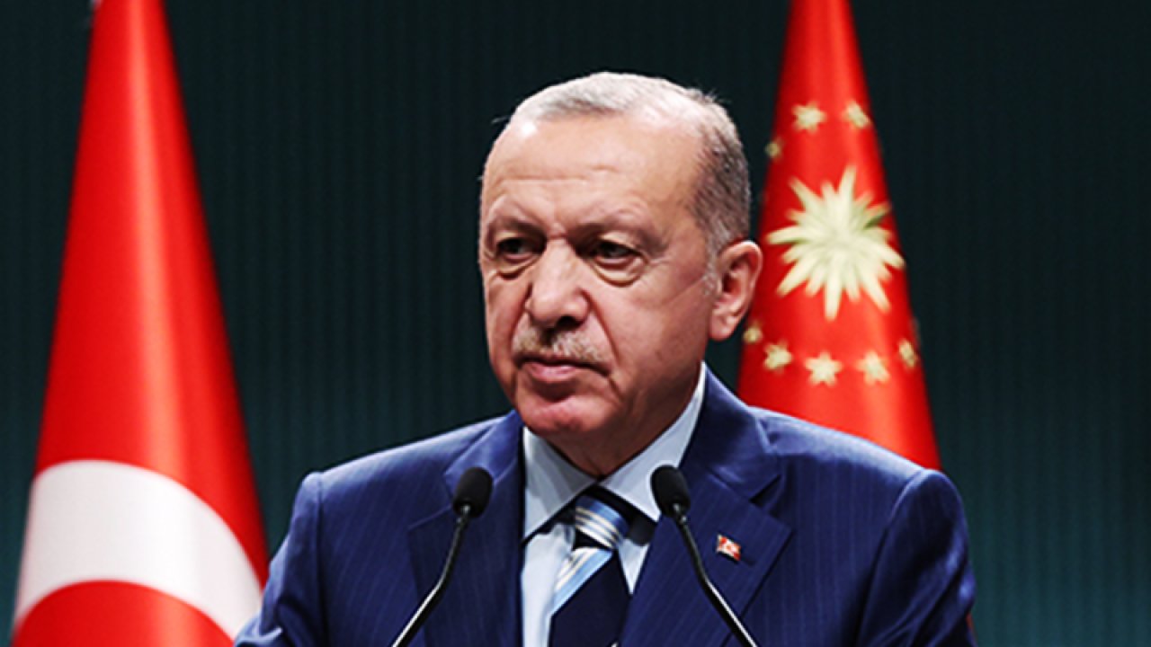 Evrensel başyazarı İhsan Çaralan: 'CHP kapatılsın' çağrısı, 50+1'in düşürülmesi teklifine dönüştürülmek isteni