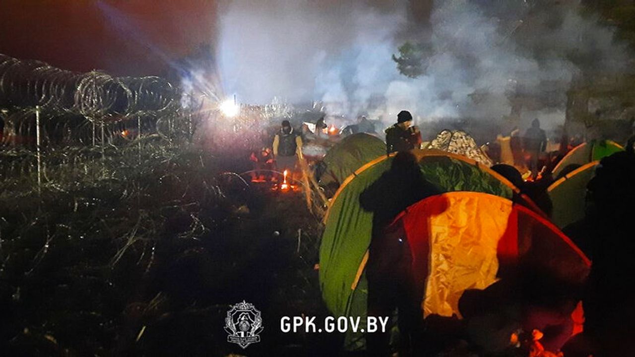 Polonya-Belarus sınırındaki sığınmacı krizi ve savaş tehlikesi