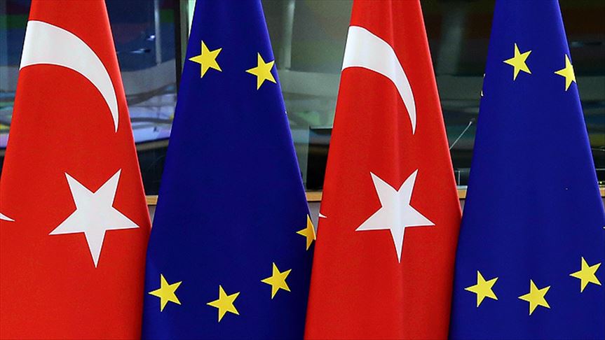 AB'den Türkiye'ye karşı ilk hamle: Krediler durdu