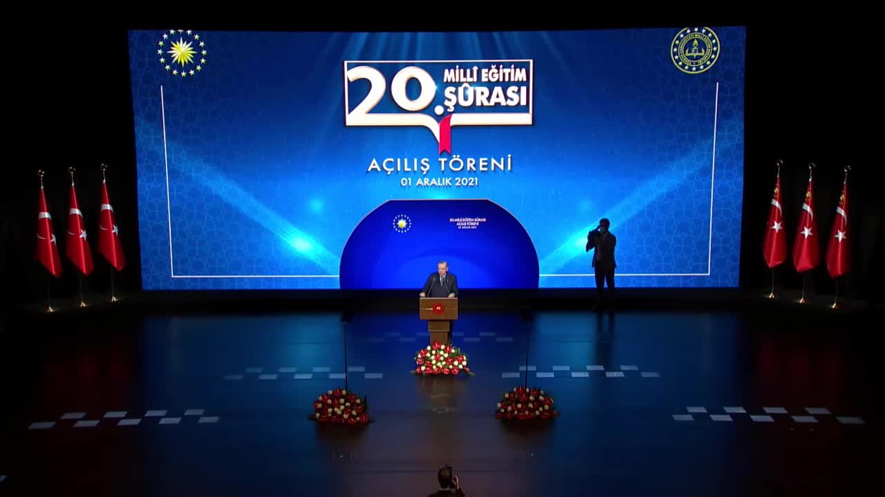 Erdoğan'dan seçim vaadi gibi açıklama: Sözleşmeli öğretmen ile kadrolu öğretmen ayrımını ortadan kaldırıyoruz