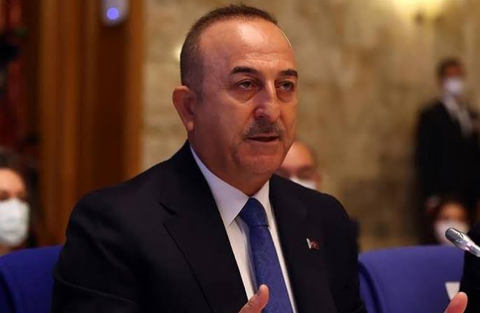Çavuoğlu Kavala’nın tutukluluğunu ‘hakkında başka davalar var’ diyerek geçiştirdi