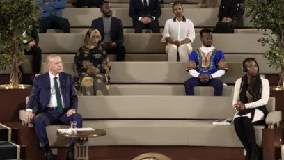 Erdoğan Afrikalı öğrencilerle buluştu: Şu andaki dünya adil mi? Hayır