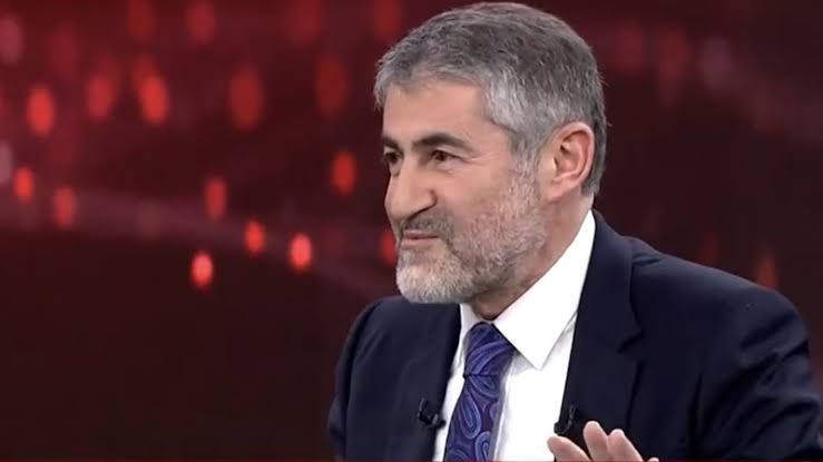 Bakan Nebati'den doların yükselmesine ilişkin açıklama: Her şey kontrol altında; yukarı, aşağı oynaya oynaya k