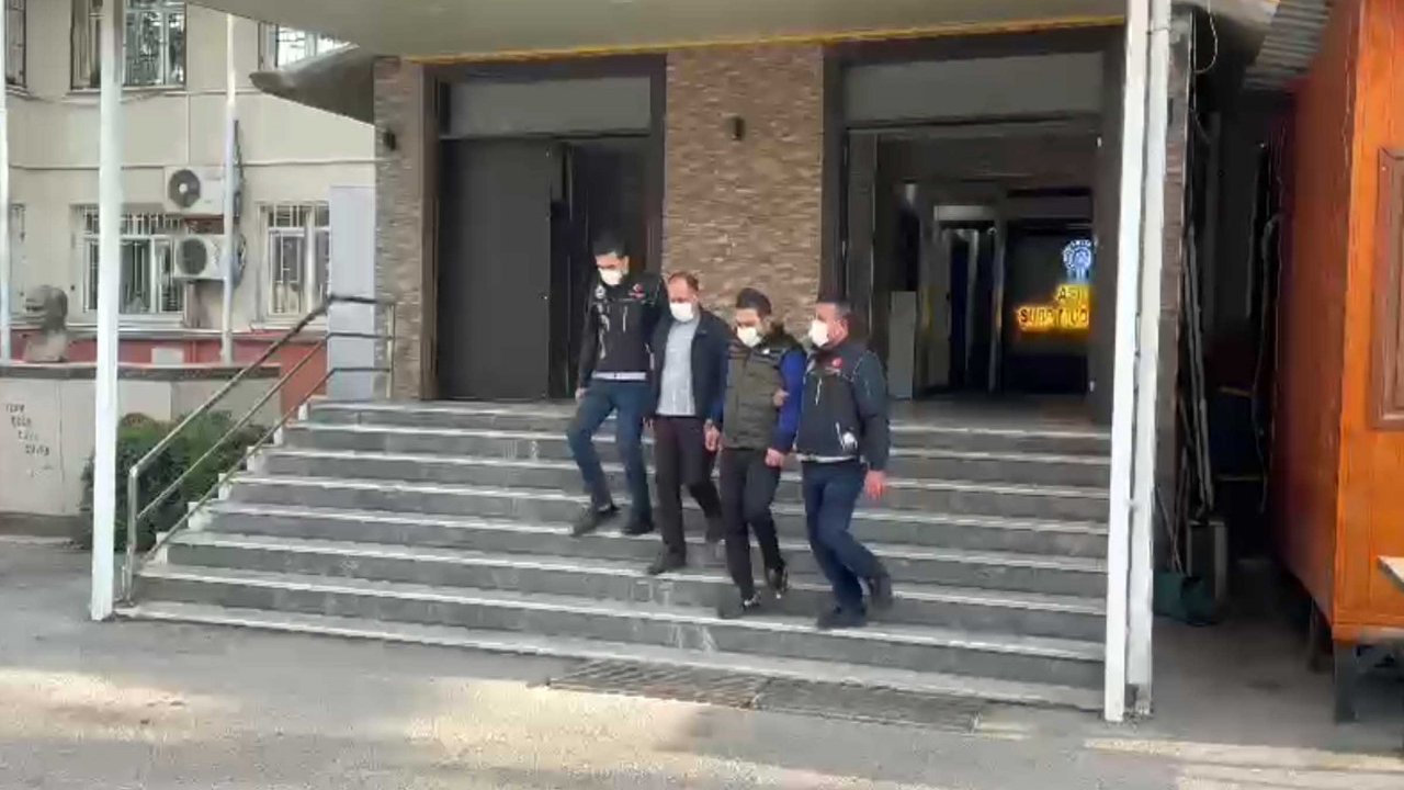 CHP’ye ait minibüste uyuşturucuyla yakalanan il başkanının 2 oğlu serbest