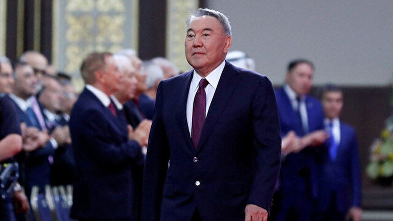 Nazarbayev Kazakistan'dan ayrıldı mı? Açıklama geldi