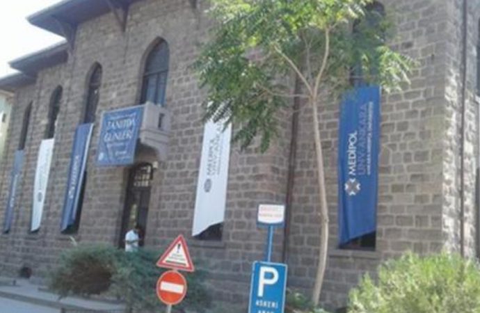 92 yıllık tarihi bina da Medipol Üniversitesi’ne verildi