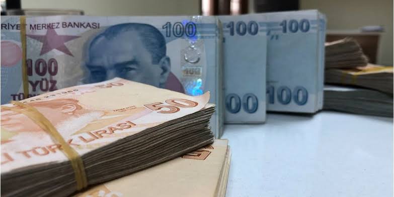 Karar yazarı Kiras: Türk ekonomisi, Nasrettin Hoca’nın göle çaldığı yoğurt mayası gibi tutması veya tutmaması 
