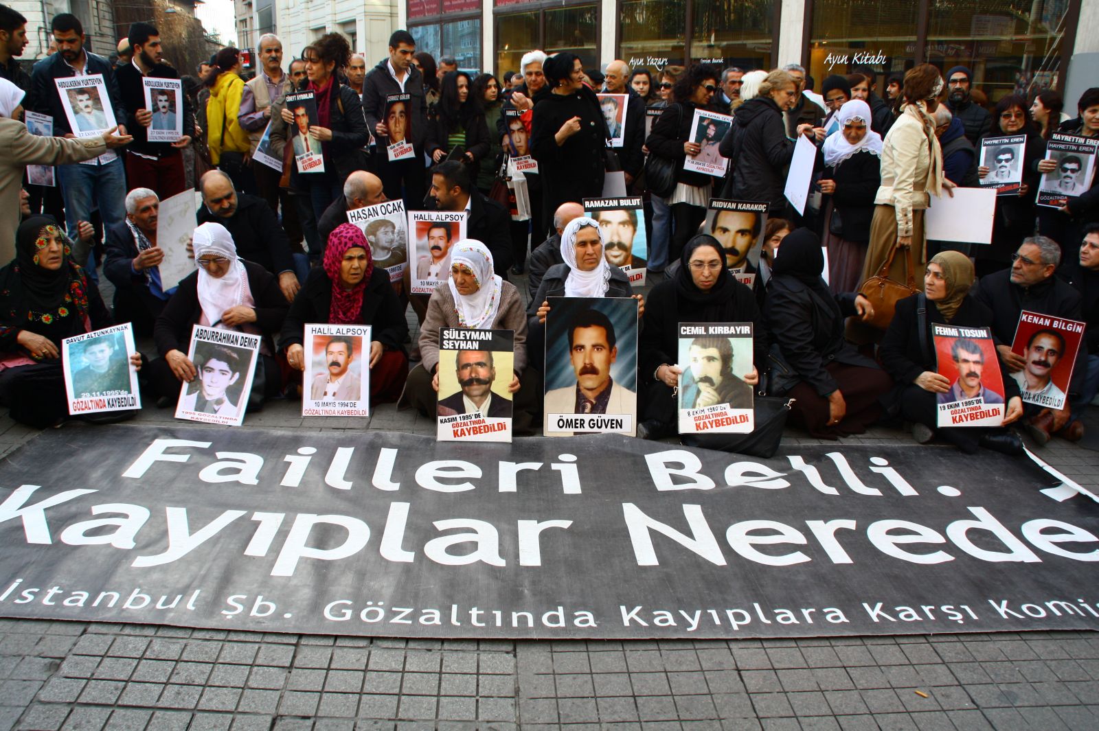 PEN 'Duygu Asena Ödülü' Cumartesi Anneleri’ne