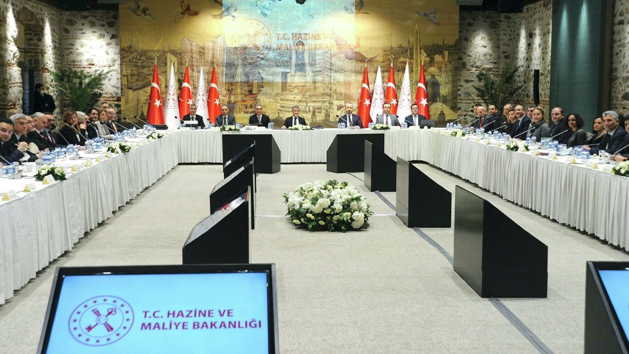 Bakan Nebati: Şirketlerden 10 milyar dolarlık bozum bekliyorum