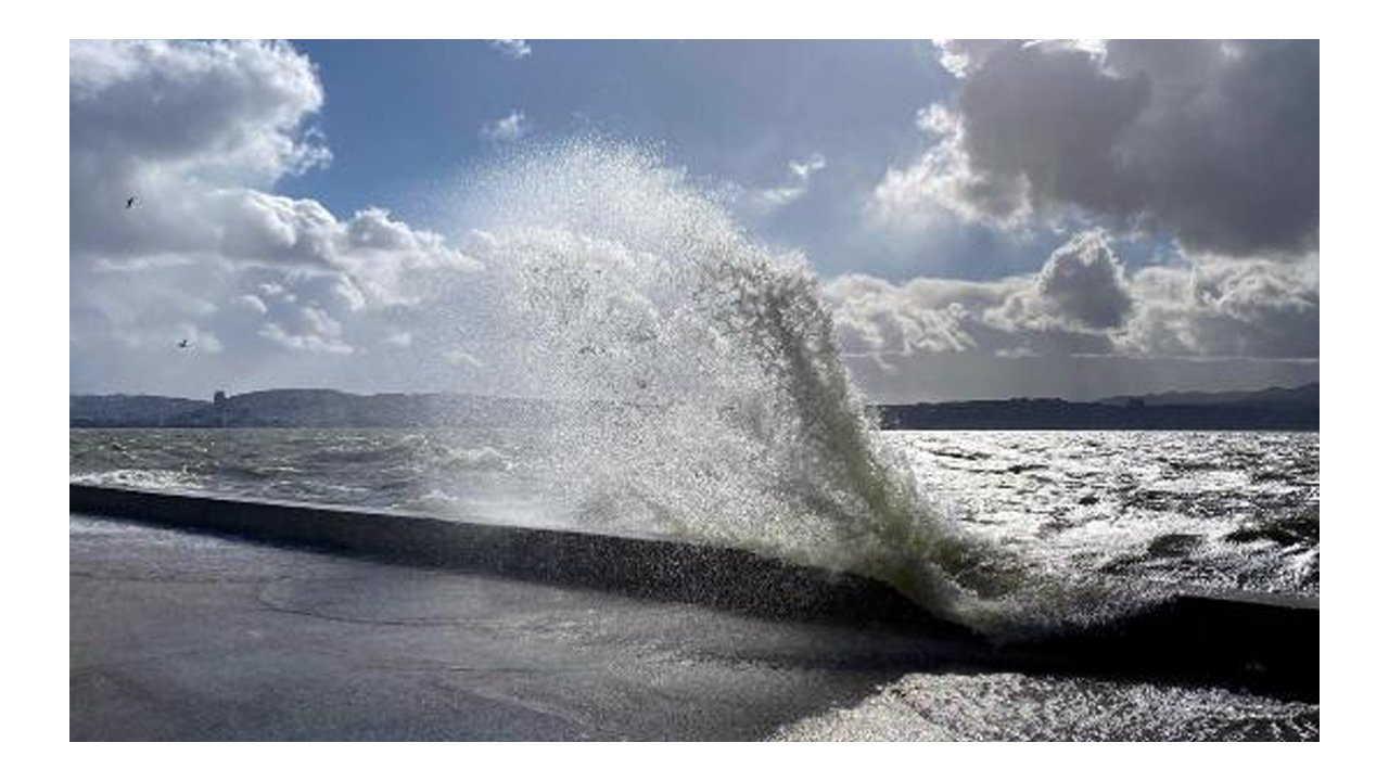 Meteoroloji'den İzmir için fırtına ve yağmur uyarısı
