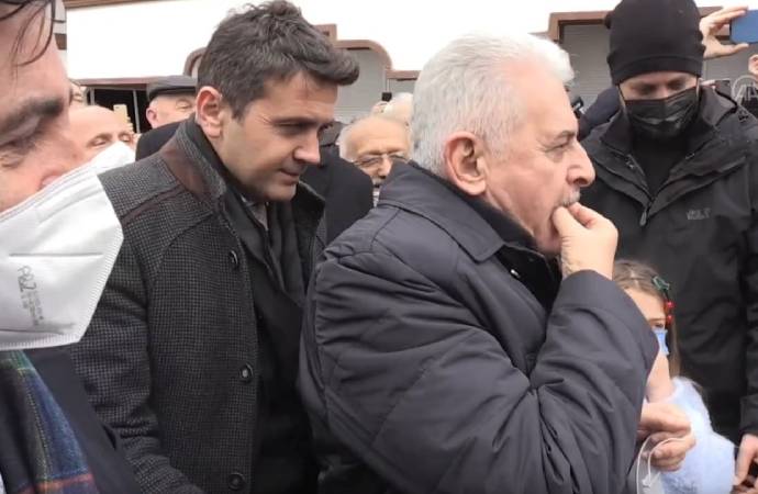 Kuşköy’e giden Binalı Yıldırım’ın ıslıkla zor imtihanı