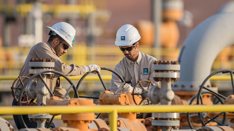 Suudi Arabistan'dan petrole zam