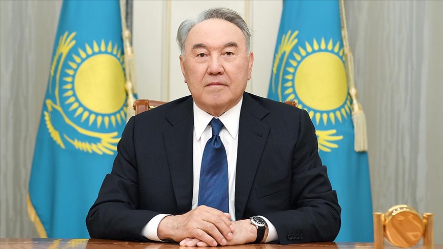 Kazakistan'da Nazabayev'in yetkileri yasayla kaldırıldı