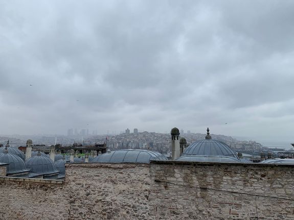 Süleymaniye Camii’nin siluetini bozan kalıplar söküldü