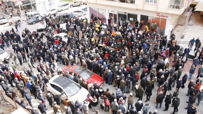 Pek çok ilde elektrik zammı protestosu
