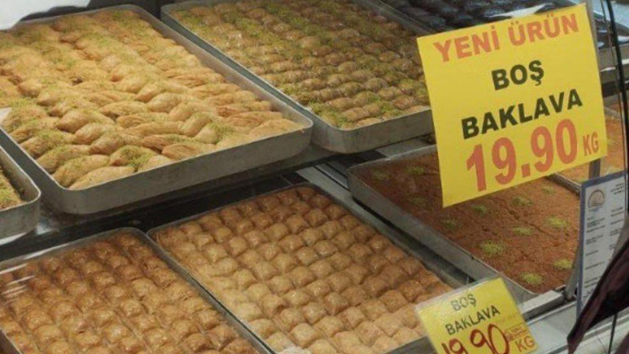Can Yılmaz'dan 'boş baklava' paylaşımı: İçeriği yiyenin hayal gücüne bırakılmış harika bir deneyim!