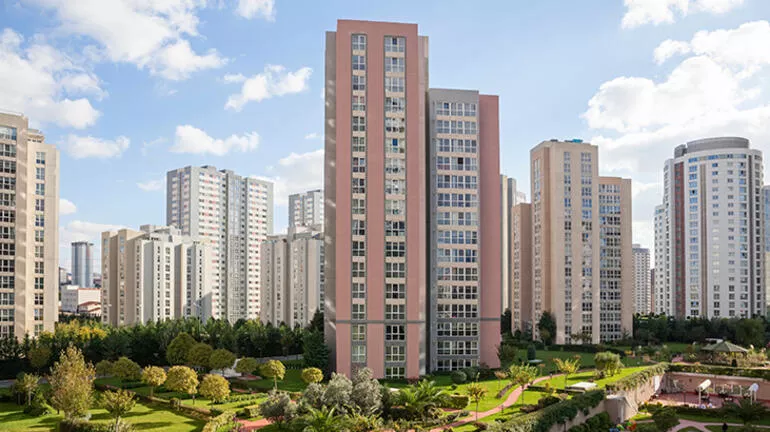 Sitelerden göç başladı: İstanbul'da bazı ilçelerdeki aidat artışı yüzde 150'ye ulaştı!