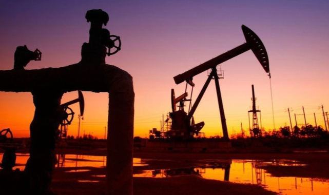 Ukrayna krizi petrol fiyatlarını uçurdu