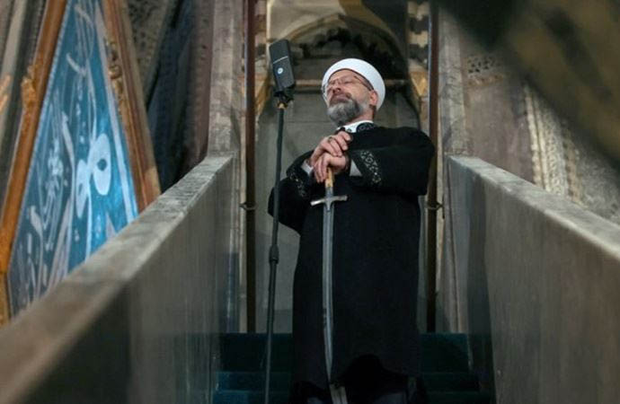 Diyanet’in son incisi! Erkek gıyabında boşanabilir fetvası