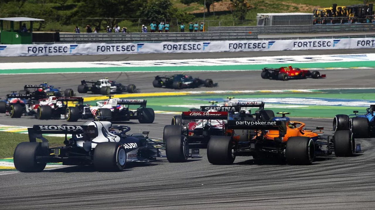 2022 F1 sezonunda üç sprint yarışı yapılacak, ilk sekize girene puan verilecek