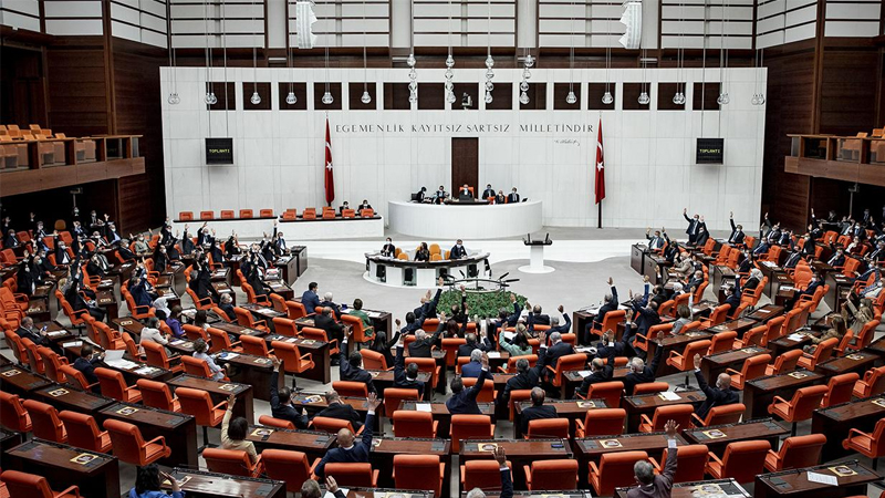 CHP'nin 'Muhtarlık Temel Kanunu' teklifi TBMM'de reddedildi