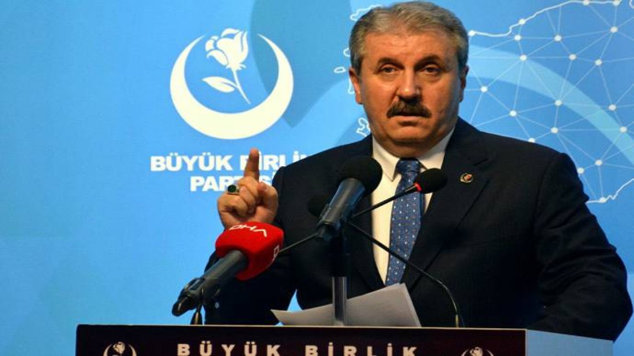 Mustafa Destici: İnce'nin çekilmesi Türk siyasi tarihine kara bir leke