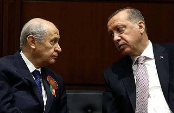 AKP, MHP için kolları sıvadı!