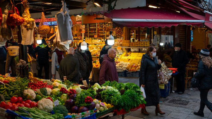 Metropoll anketi: Ekonominin kötü yönetildiğini düşünenlerin oranı yüzde 76
