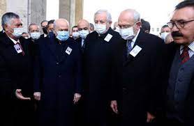 Kılıçdaroğlu ile Bahçeli arasında yer jesti! Arkada kalınca öne gelmesini istedi
