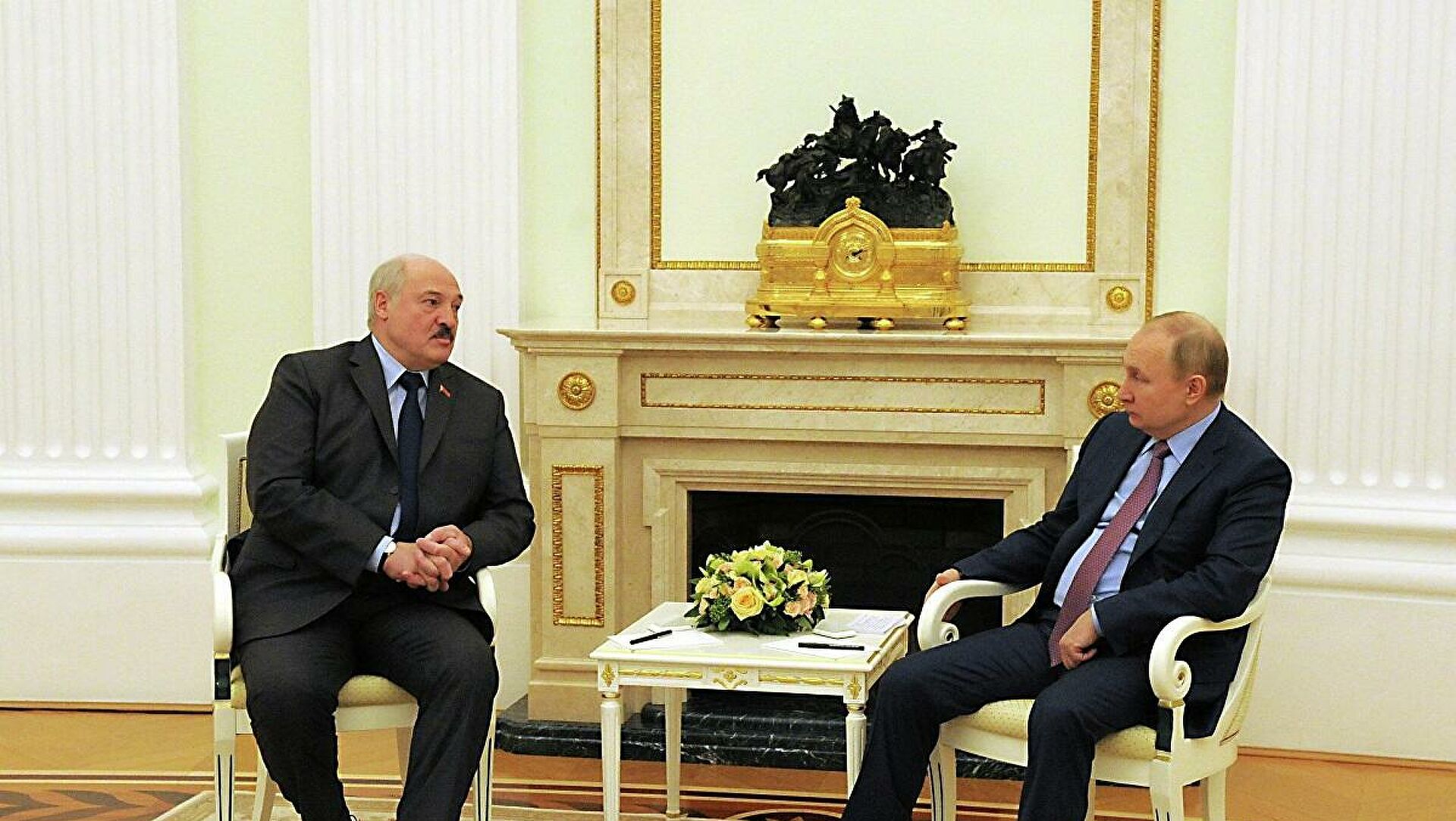 Putin ile Lukaşenko, Kremlin’de bir araya geldi