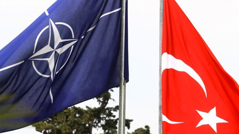Sedat Ergin: NATO, her şeye rağmen 2022 yılı itibarıyla Türkiye’yi Batı dünyasına bağlayan, eşit temsil edildi