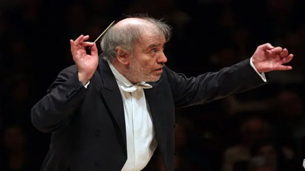 Ünlü orkestra şefi Rusya’yı kınamadığı için görevden alındı!