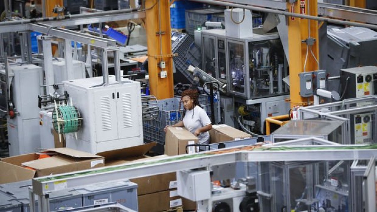 ABD'de fabrika siparişleri beklenenden fazla arttı