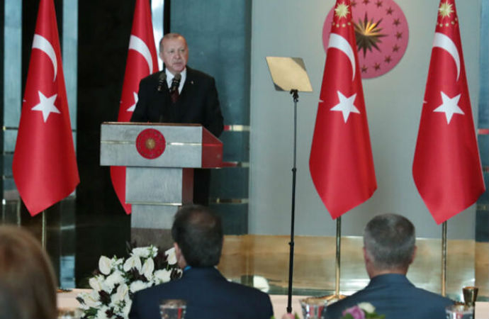 Erdoğan: Bir tarafta açlık ve yoksulluk, diğer tarafta lüks ve şatafat varsa burada sorun var
