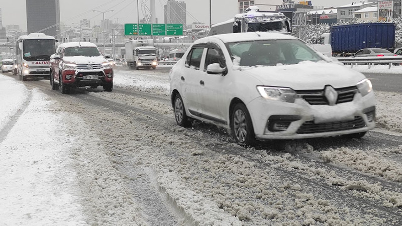 Kar yağışı etkisini devam ediyor: İstanbul trafiğinde son durum ne?