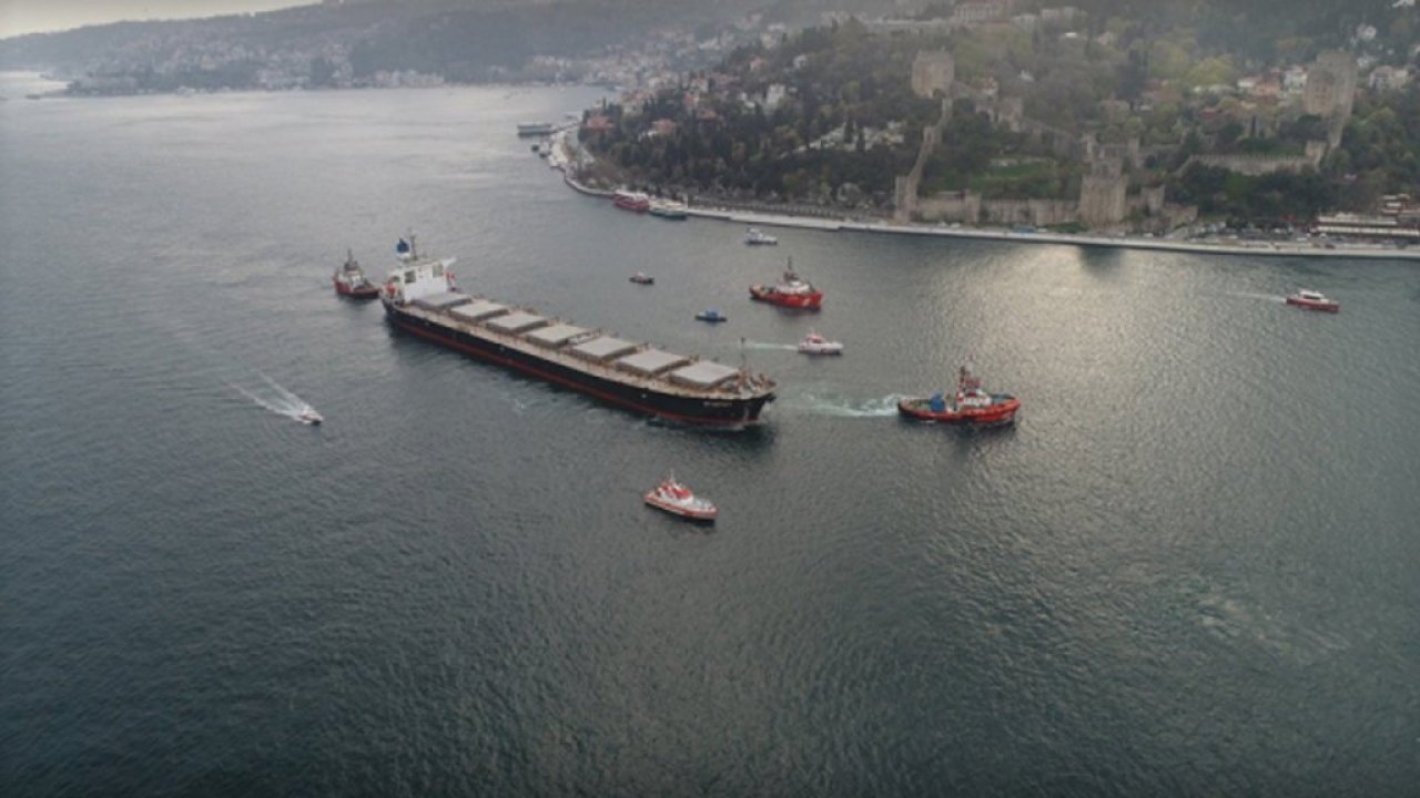 İstanbul Boğazı gemi trafiğine çift yönlü yeniden açıldı