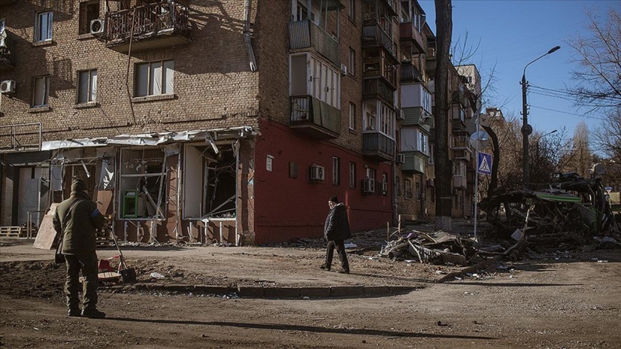 Rus güçleri Kiev'i vurdu: 2 sivil yaşamını yitirdi