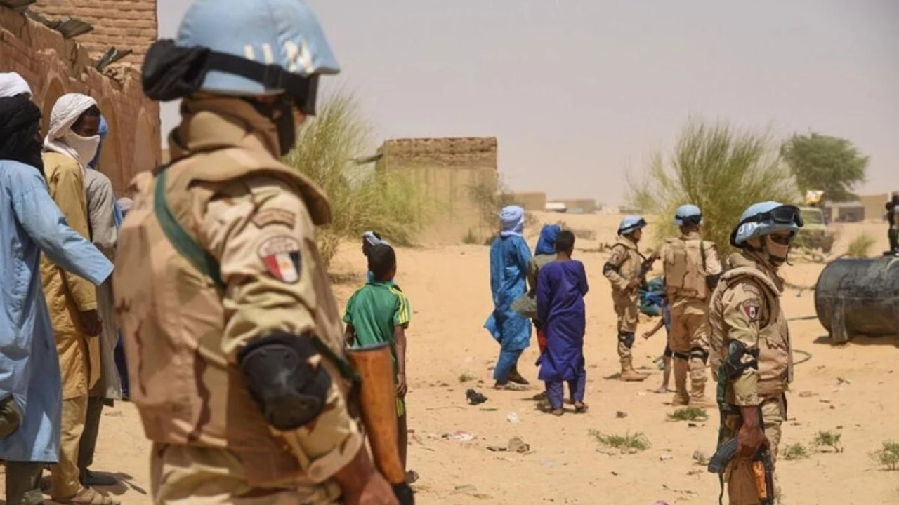 Mali'de orduyu hedef alan iki saldırıda 16 asker öldü