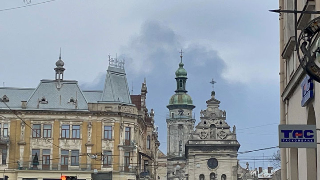 Lviv Belediye Başkanı Sadovi: LVİV VURULDU, SIĞINAKLARDA KALIN