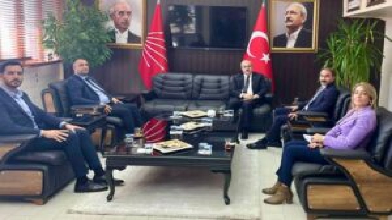İmamoğlu’na randevu vermeyen validen CHP’ye ziyaret