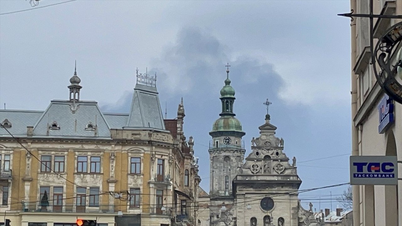 Fransız marketler zinciri Lviv'de protesto edildi