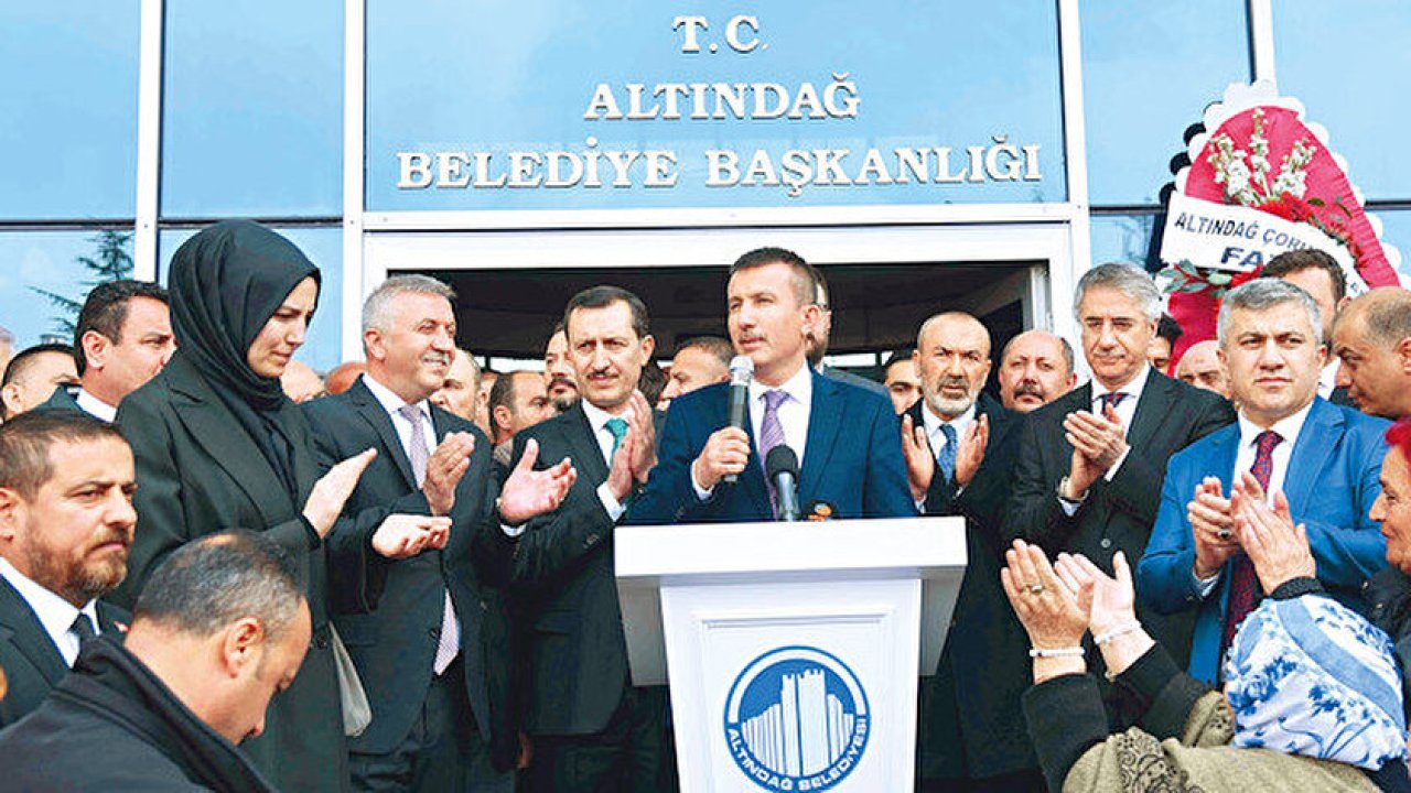 Ankara'da AKP'li eski ve yeni Başkanlar sosyal medyada tartıştı: On milyonlarca liralık iddialar havada uçuştu